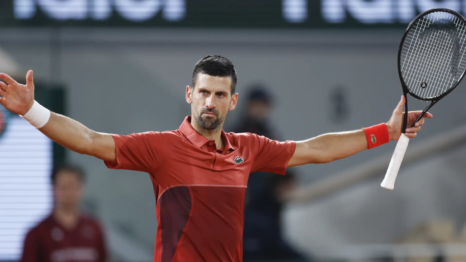 Novak Djokovic at the French Open, overcoming injury to defeat Francisco Cerundolo and reach the quarterfinals